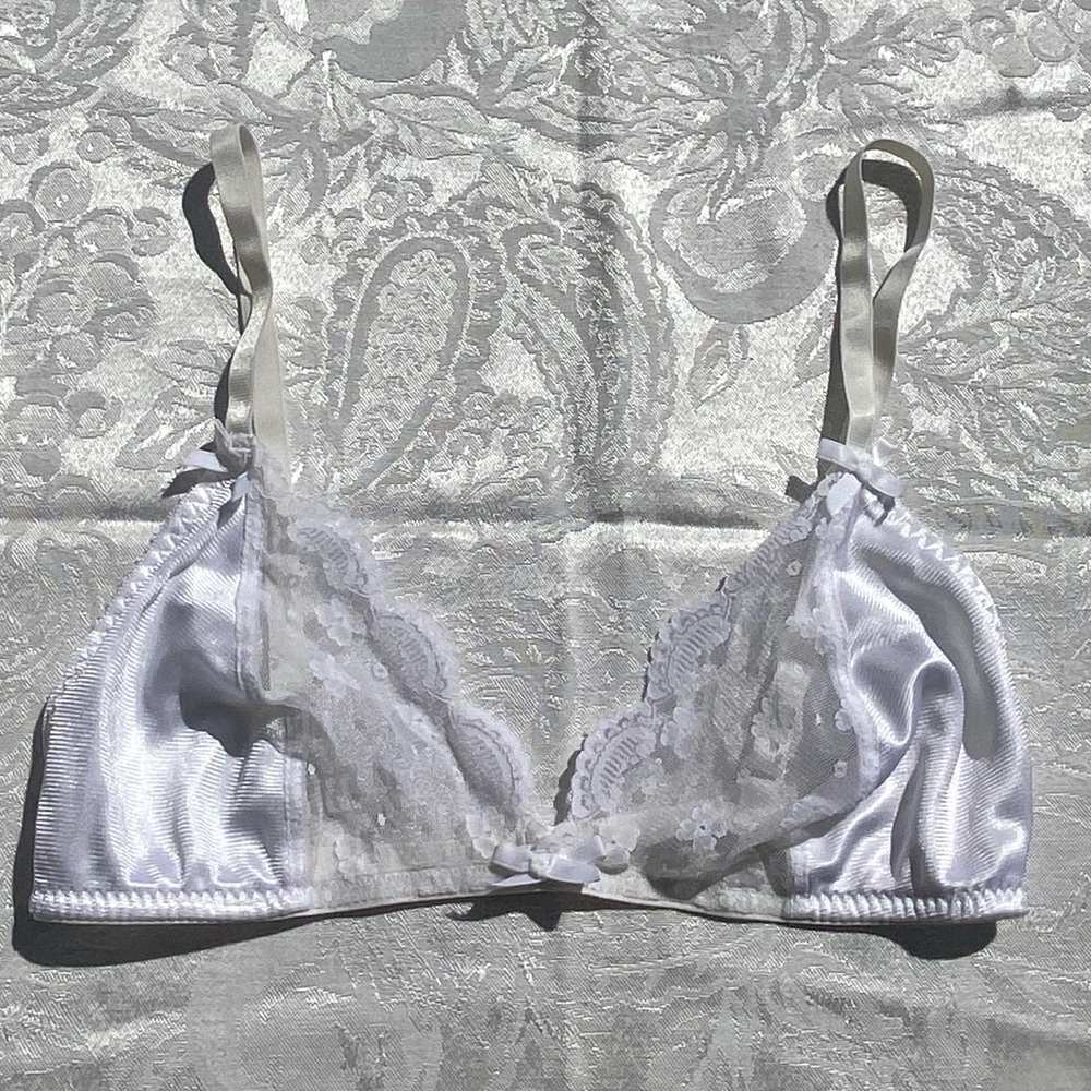 ***SOLD Vintage Deadstock bra